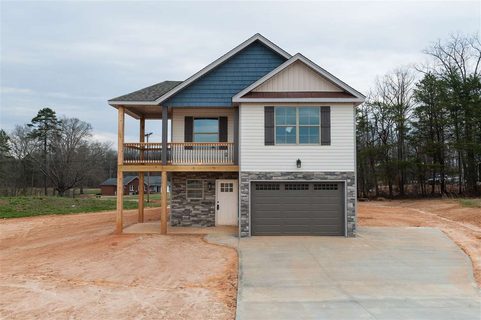 123 Manor House Lane