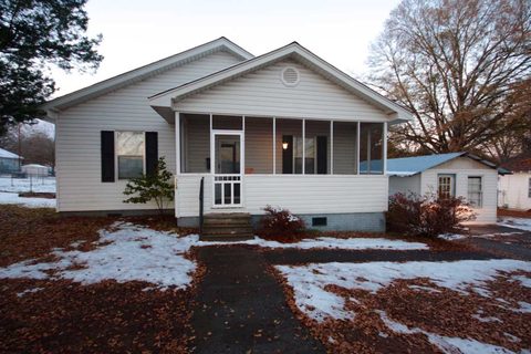328 4Th St.