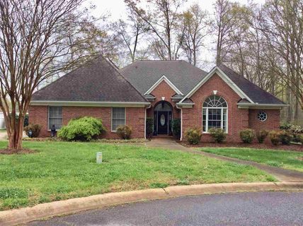 925 Lyday Lane
