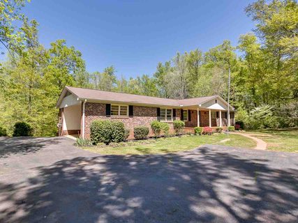 111 Valleydale Court sold home in Meadowbrook, Inman, SC