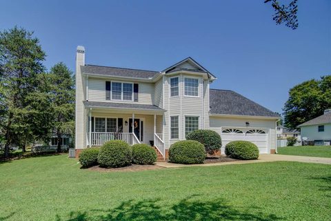 124 Jamestown Court