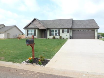 227 Sweetgrass Dr
