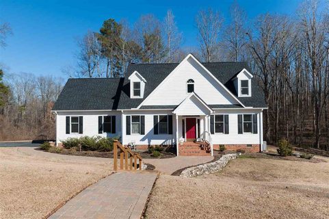 727 Three Wood Ln