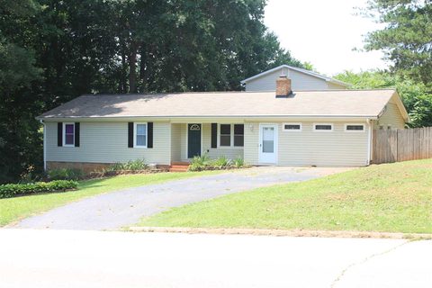 6 Willow Pines Court