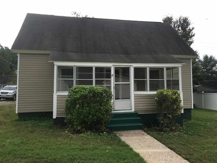 10 B Street