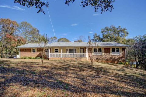 113 Timberlake Circle