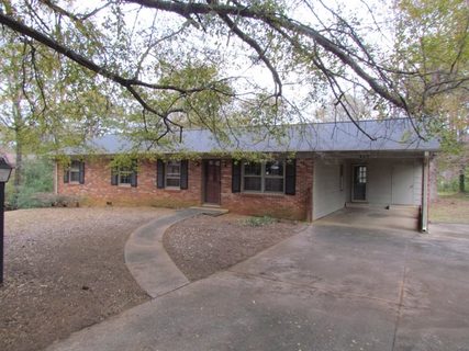 438 Shamrock Drive