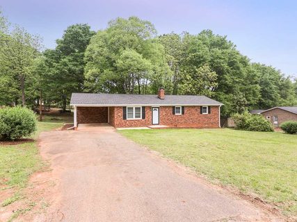 111 Sunnydale Circle sold home in Sunnydale Acres, Spartanburg, SC