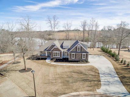 730 E Star Drive