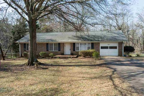 211 Belair Lane sold home in Belair Forest, Wellford, SC