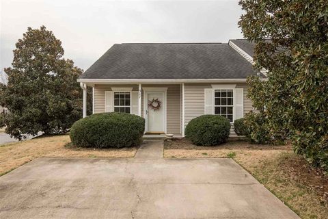 507 W Calhoun Crossing Court sold townhome in Calhoun Cross, Spartanburg, SC