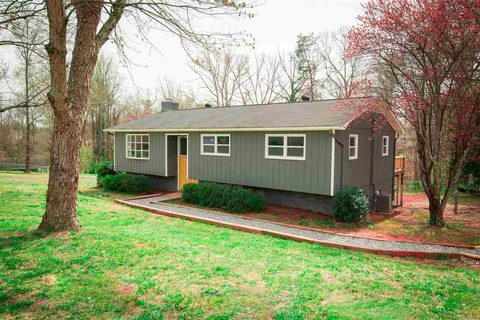 343 Woodland Avenue sold home in Meadowbrook, Inman, SC