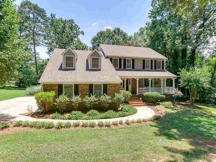 528 Cambridge Dr
