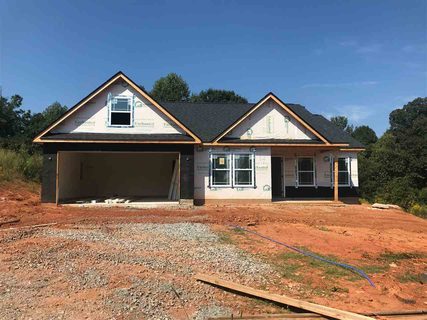 211 Daybreak Ct - Lot 4 sold home in Blackberry Farms, Wellford, SC