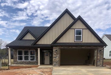 315 Holly Oaks Drive - Lot 25 sold home in The Oaks at Woodfin, Inman, SC