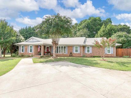 124 N Cypress Lane
