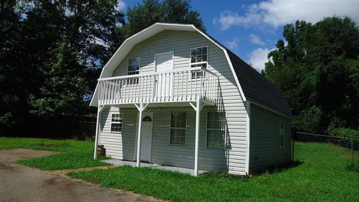 105 Burgundy Lane