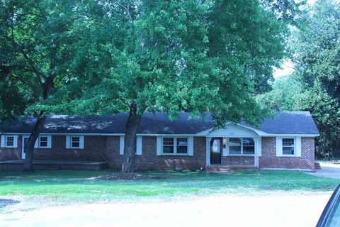 2220 Pineview Cir
