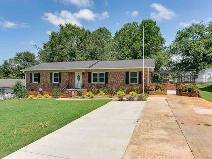 503 Maplewood Circle