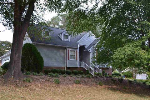 400 Woodson Ct