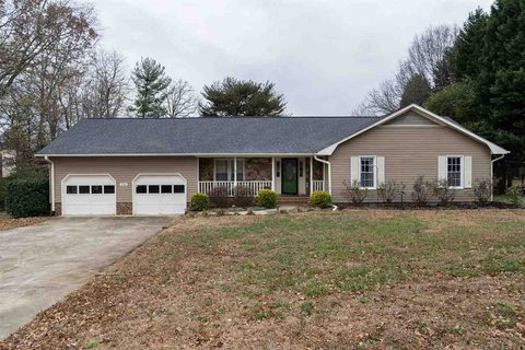 216 Briarcreek Drive