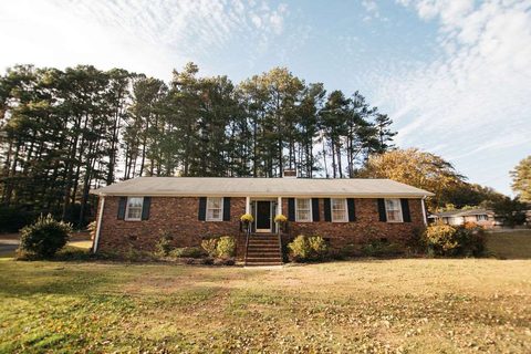 302 Peach Valley Dr