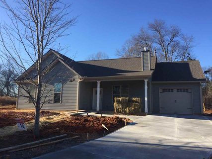 200 Hillcrest Commons Way