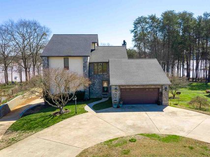1700 Foster Road