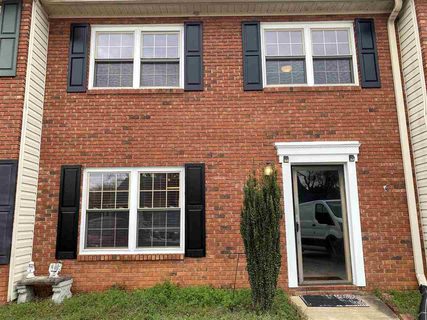 304 N Townes Ct sold townhome in Westover Twns, Spartanburg, SC