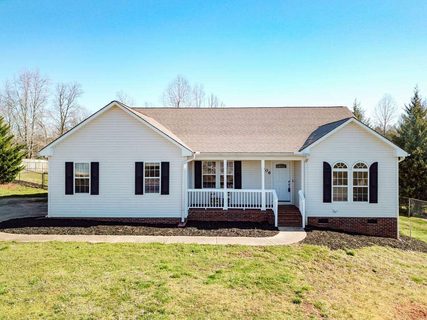 206 Cooleys Crest Lane sold home in Lake Cooley Landing, Inman, SC