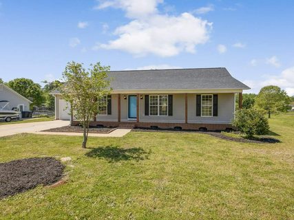 413 Harvester Ct