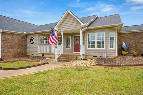 1561 Settle Road sold home in Carriage Park, Inman, SC
