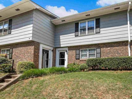 46 Summercreek Dr