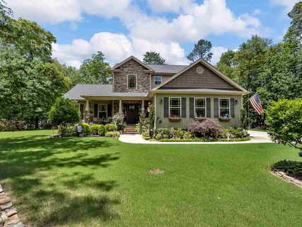 201 Eastberry'S Creek Rd