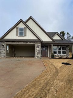 328 Holly Oaks Lane Lot 20 sold home in The Oaks at Woodfin, Inman, SC