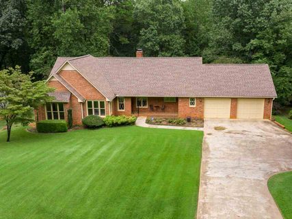 518 Lakewinds Blvd