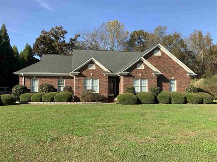 545 Beaver Ct sold home in Hunters Pointe, Spartanburg, SC
