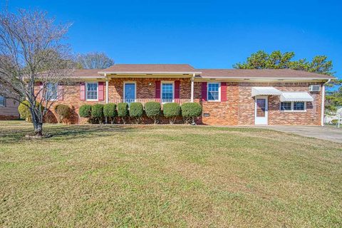 2550 W Croft Circle sold home in Huntington Heights, Spartanburg, SC