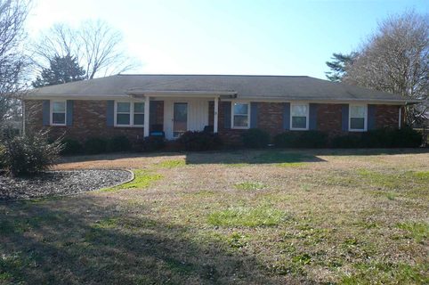 5 Annandale Dr