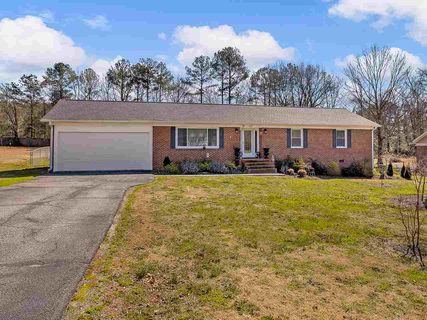 437 Royal Oak Dr