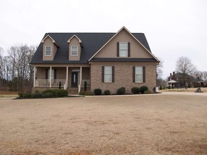 138 Ledgestone Lane sold home in The Crossing at Cherokee National, Gaffney, SC