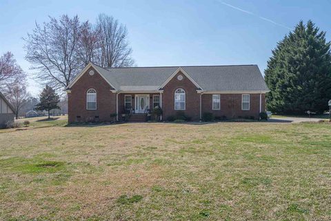 142 Royal Burgess Dr