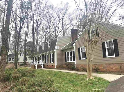 113 Bagwell Farm Road