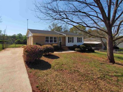 506 Maplewood Circle