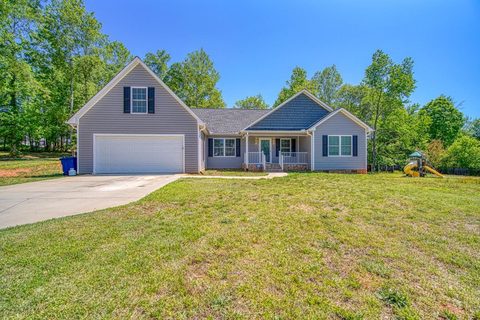 108 Butternut Rd