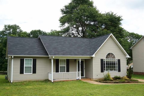 301 E Myles