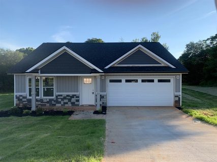 218 Angel Oaks Court sold home in Chesnee Commons, Chesnee, SC
