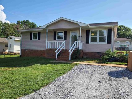 112 Glassy Dr sold home in Southfield, Inman, SC
