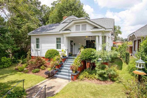 708 Maple St