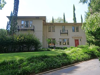 530 Sherwood Circle